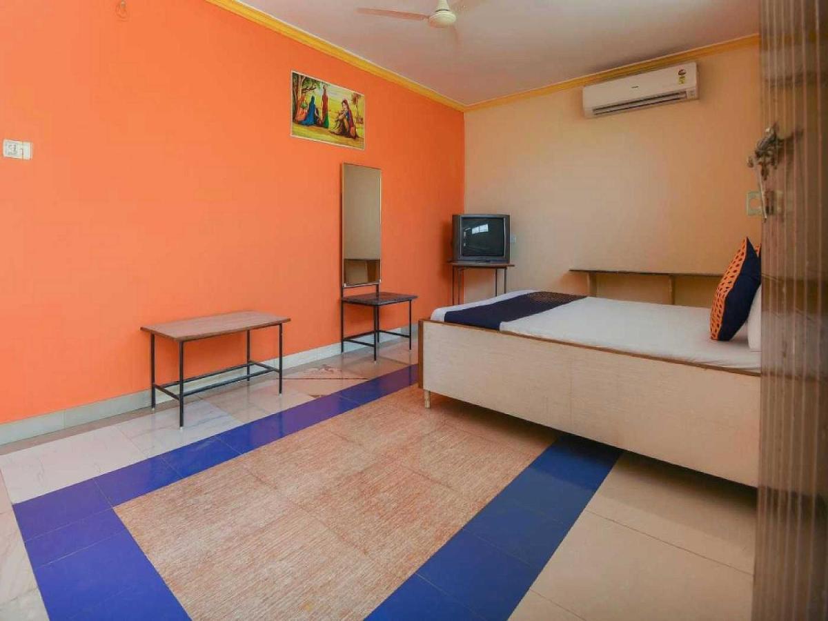 Hotel O Renuka Lodging And Boarding Pune Esterno foto